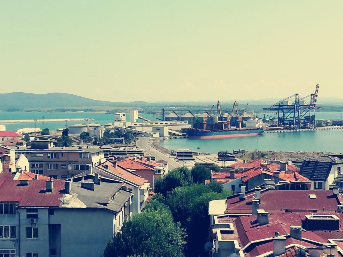 Апартамент За Гости Во1 Burgas Esterno foto