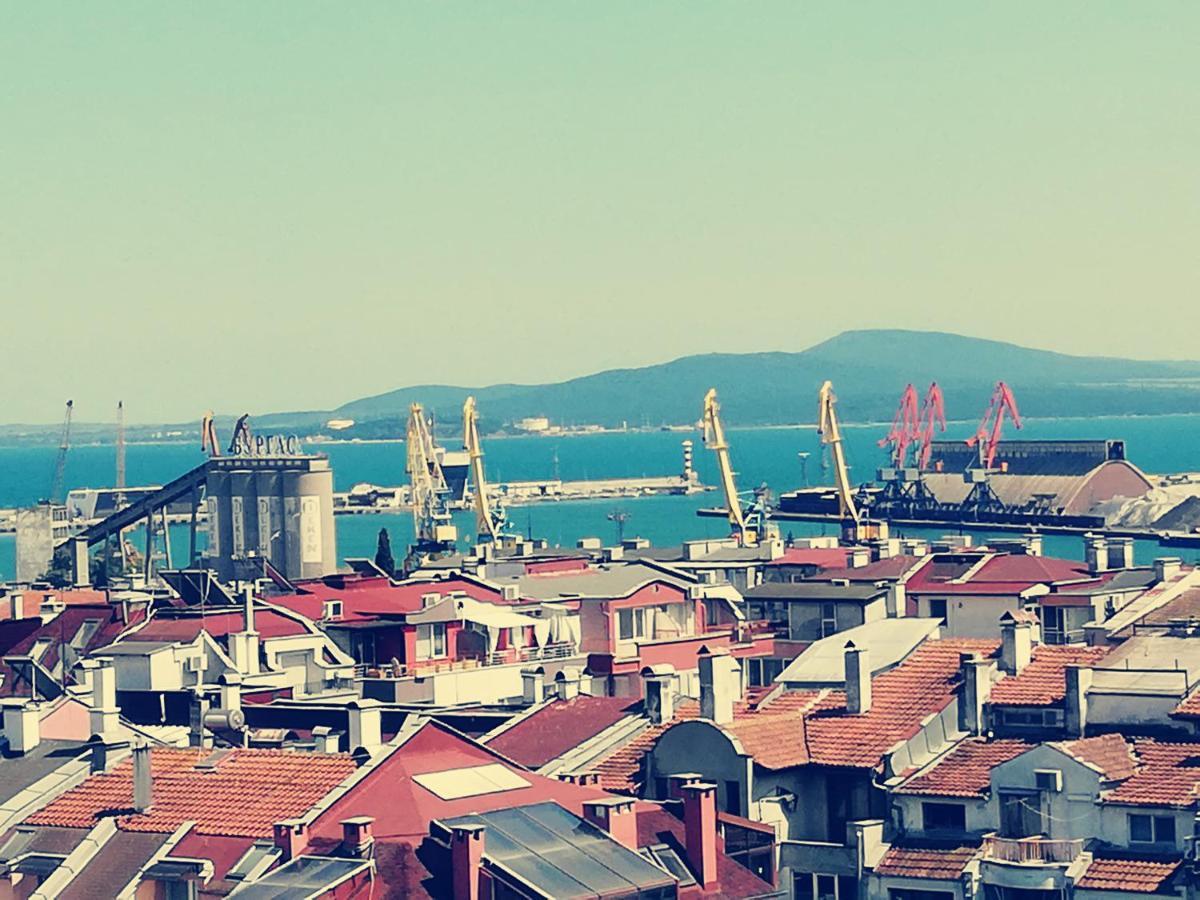 Апартамент За Гости Во1 Burgas Esterno foto